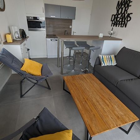 St Gilles Appartement Face Mer 圣伊莱尔·德列 外观 照片