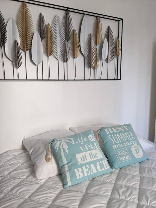 St Gilles Appartement Face Mer 圣伊莱尔·德列 外观 照片